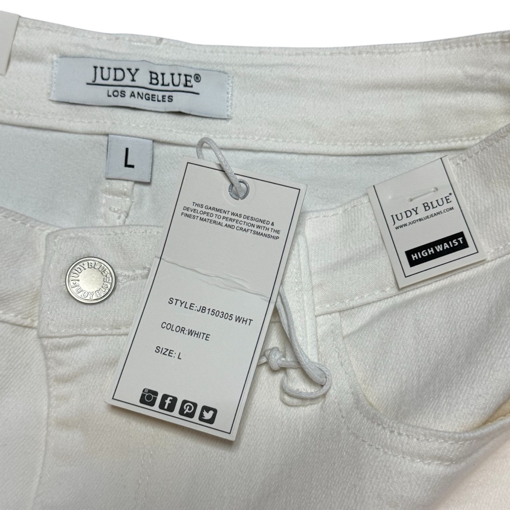 NWT Judy Blue White High Rise Waist Cuffed Denim Comfy Stretch Shorts Size Large - Picture 6 of 10